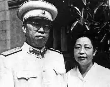 他是开国十大元帅之一,擅长的不是打仗,去世后毛主席亲自写诗悼念