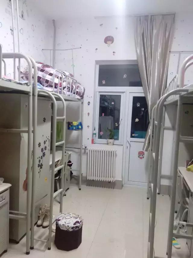 西安商贸科技技术学校宿舍,西安高新职业技术学院宿舍