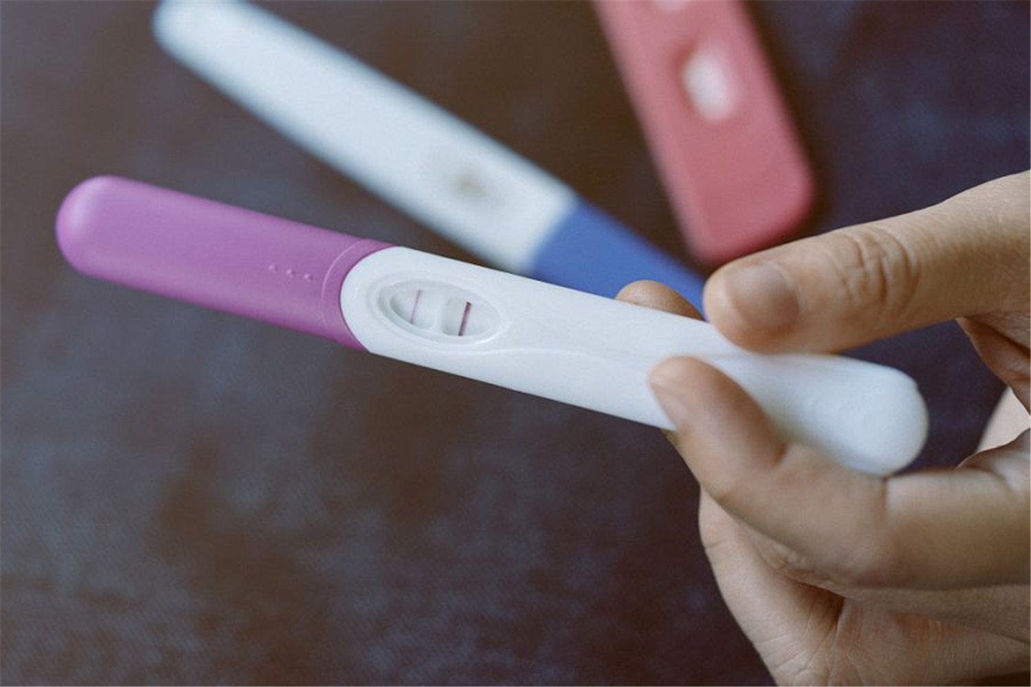 怀孕后最快多久可以知道,怀孕多长时间能知道有什么症状