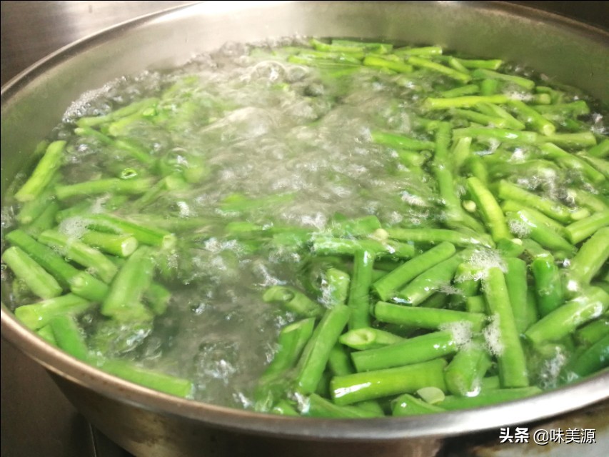 凉拌豇豆川菜最美家常菜,清淡凉拌豇豆的做法