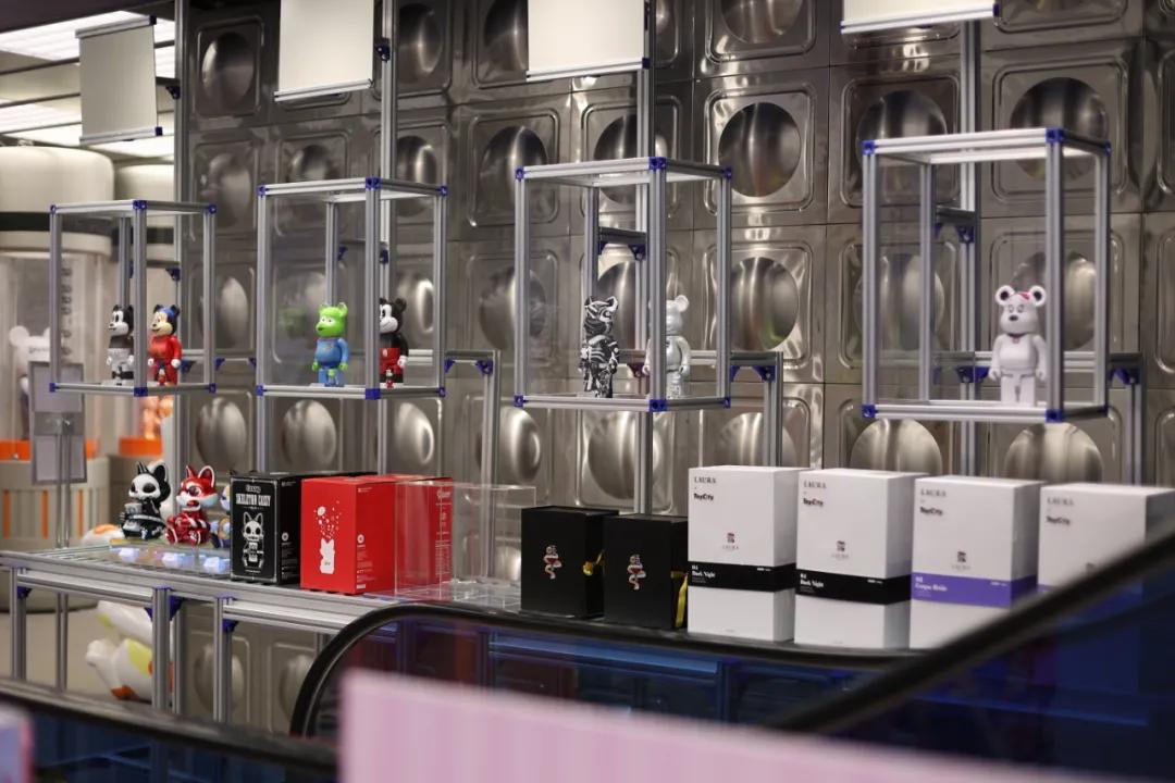 x11潮玩店创始人,x11旗舰贵阳