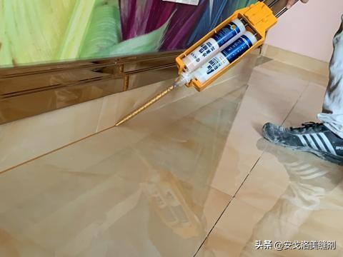 400x800瓷砖一平需要多少米的美缝,150*900木纹砖美缝需要多少美缝剂