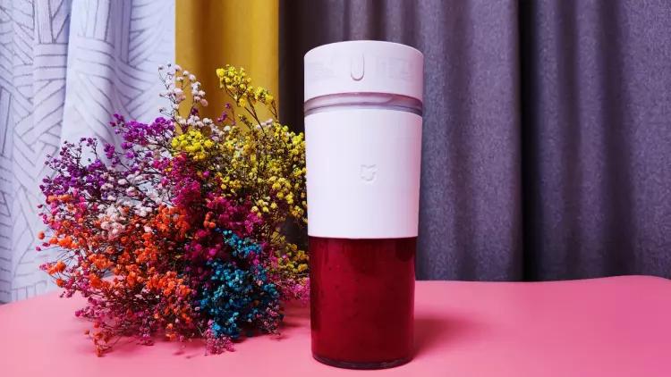 米家随行便携榨汁杯怎么样充电,米家随行便携榨汁杯怎么榨苹果汁