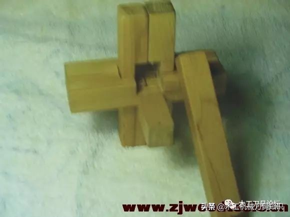 鲁班锁六柱印教程,鲁班锁四根怎么拼