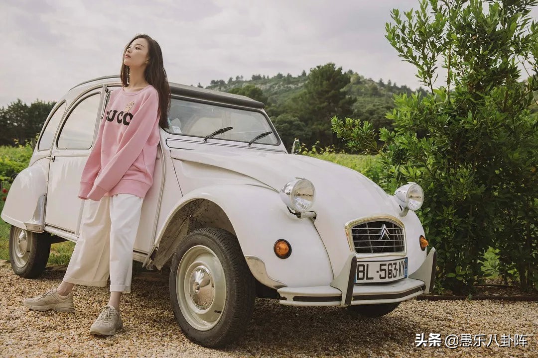 珍妮和欧阳娜娜同框,珍妮和欧阳娜娜