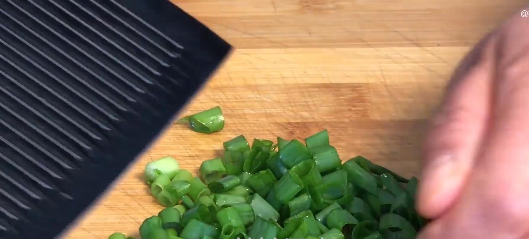 水煮虾怎么煮好吃又不腥,保证虾肉煮得鲜嫩无腥味