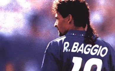 天下足球十大催泪解说可投屏,天下足球十大催泪解说内维尔