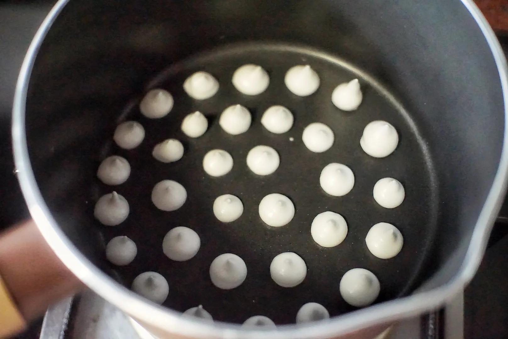 蛋白液可以打发吗,蛋白加糖打发可以直接吃吗