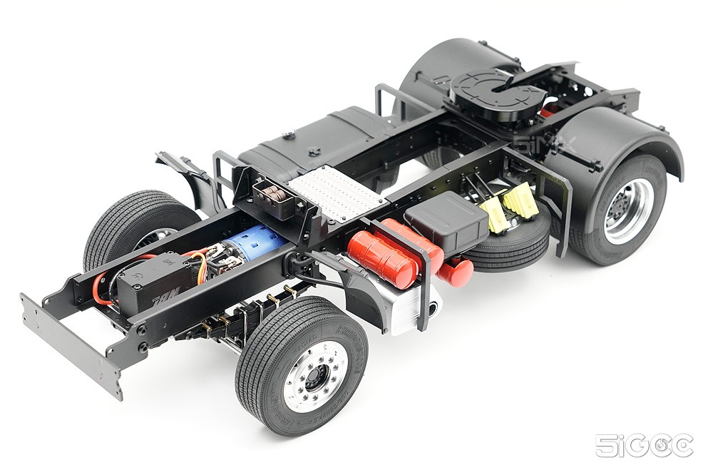 组装f2000拖头,组装f2000卡车模型