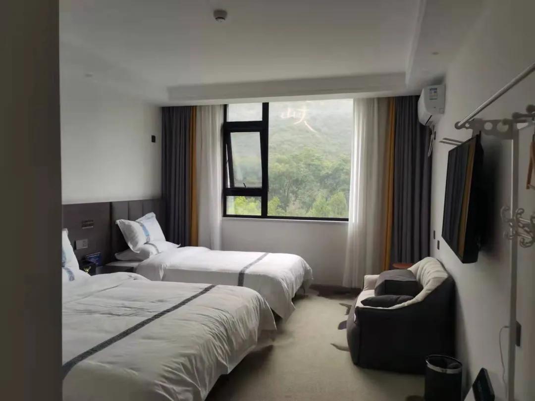 龙庆峡八达岭皇冠假日酒店,龙庆峡国际大酒店预订