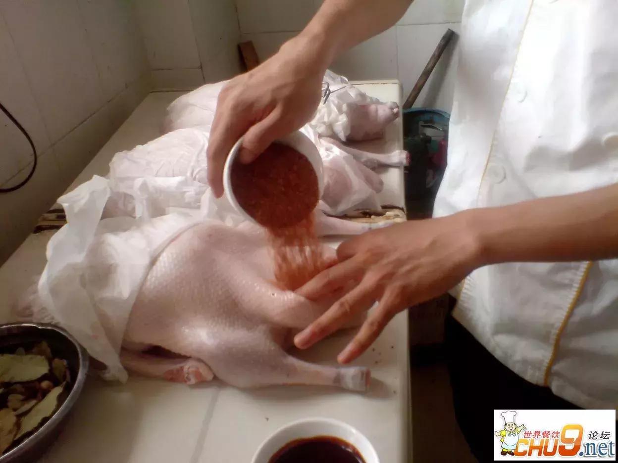 瓦缸烧鹅的做法,正宗瓦缸烧鹅视频