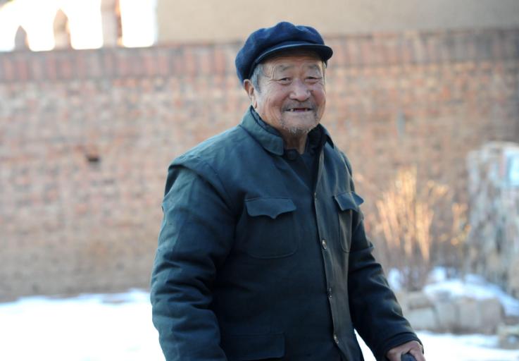 山西90岁老兵丢失证件后续,一位老头身份证丢了