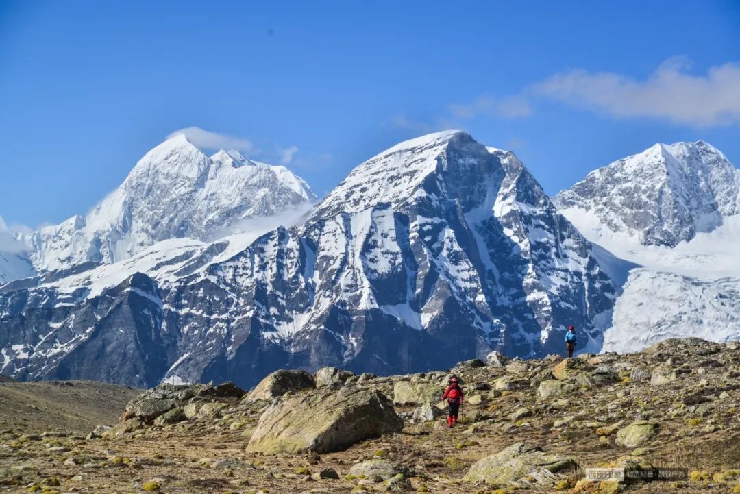 没时间废话了，快去希夏邦马
