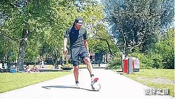 足球花式绝招教程,足球技巧花式过人