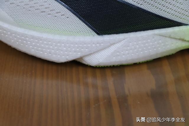 李宁最贵的跑鞋,李宁哪双跑鞋性价比高颜值高