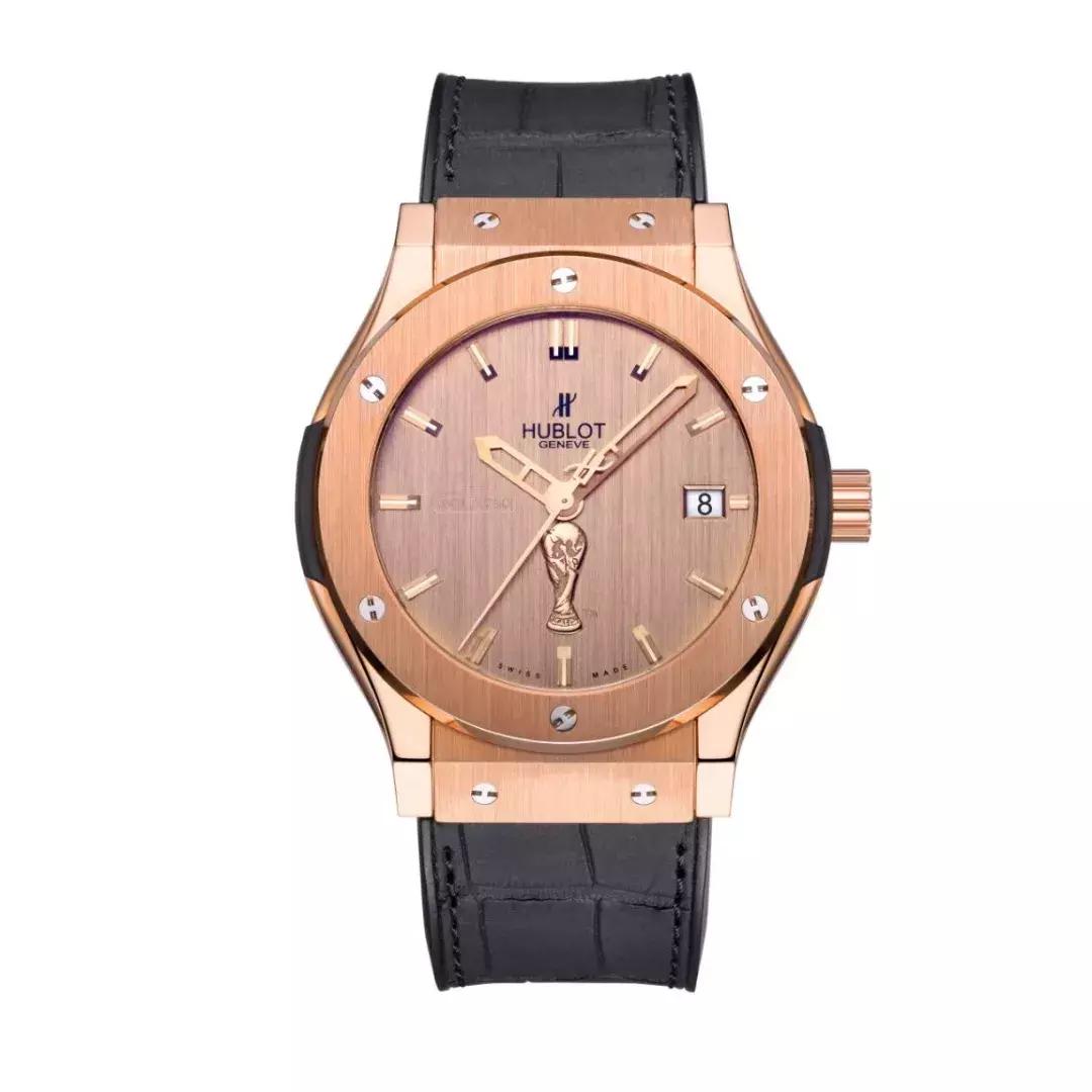 夜店戴表三要素：荧光要亮、万元以上且耐碰撞