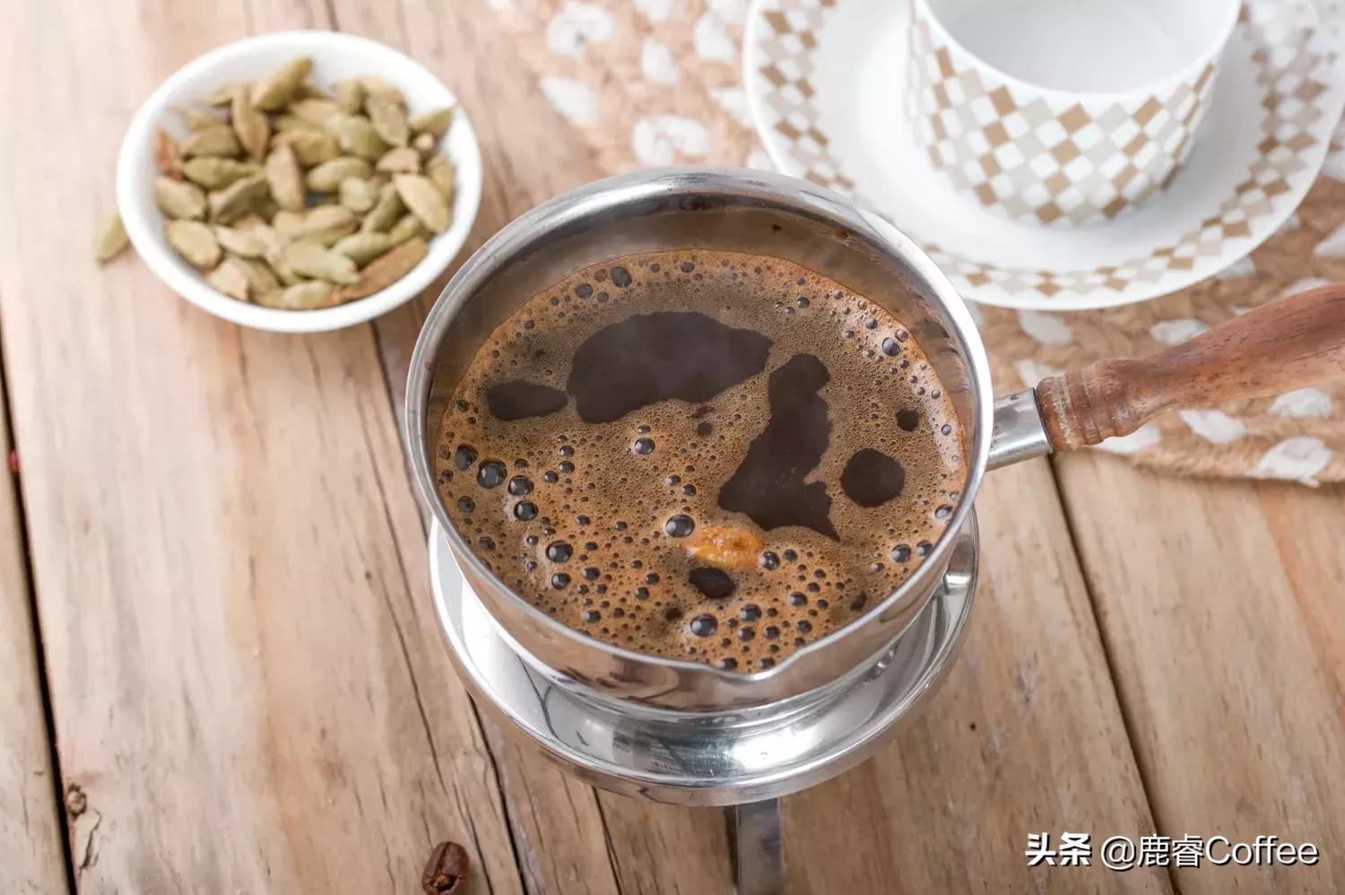 正宗的传统土耳其咖啡制作方法