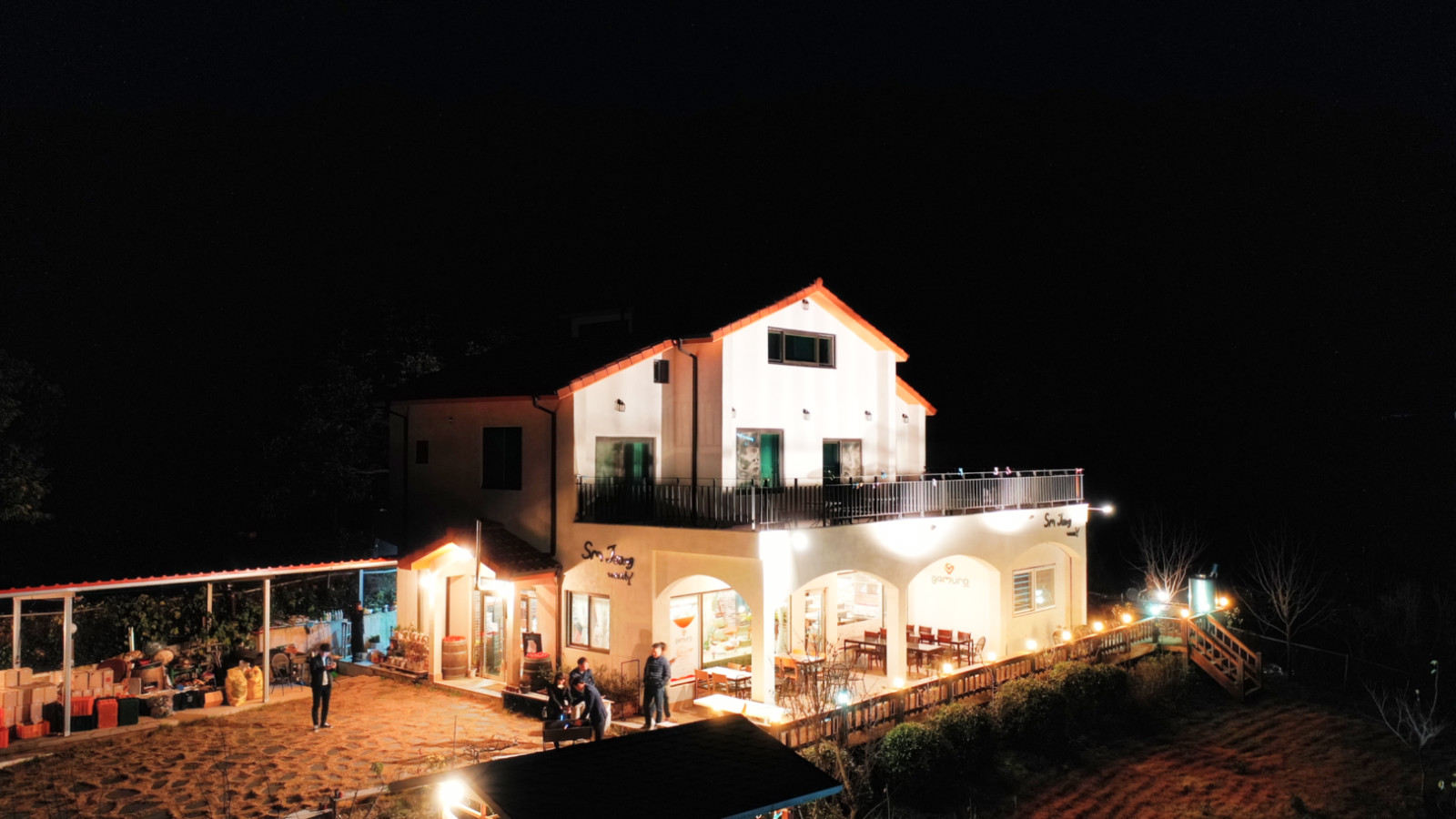 哇,人参随便挖!韩国还能这么玩