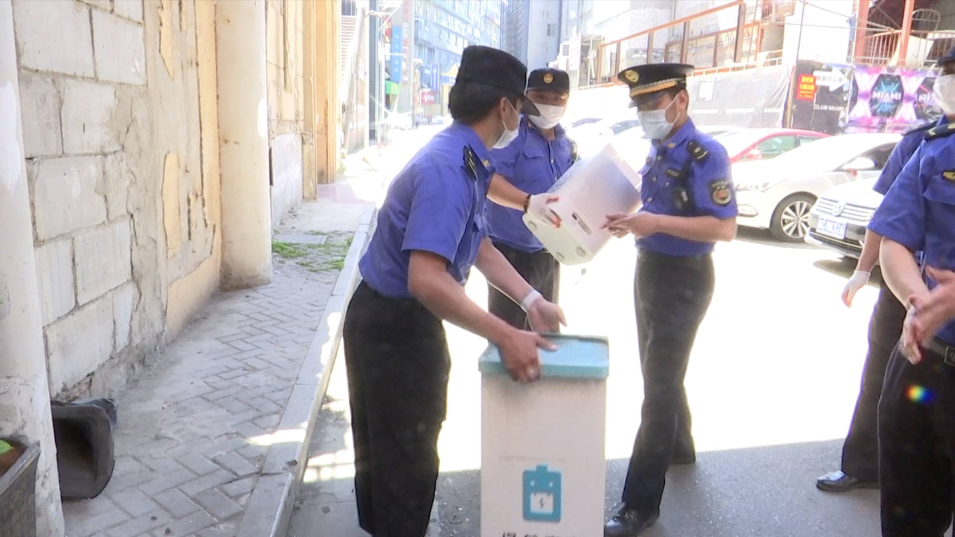 无锡酒吧街整顿,突击检查酒吧娱乐场所