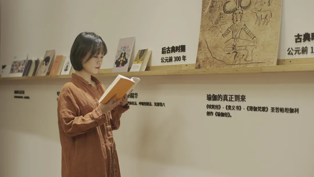 30岁转行做瑜伽教练晚么,33岁还适合做瑜伽老师吗