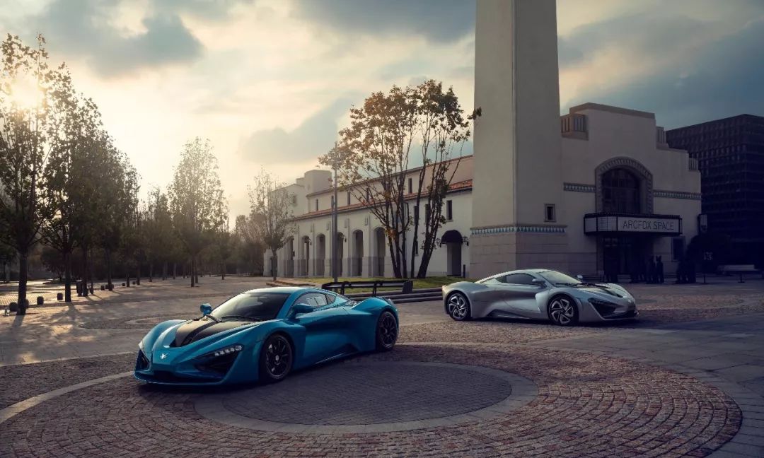 你正在见证,百十年来的潮流边界被打破的历史性时刻