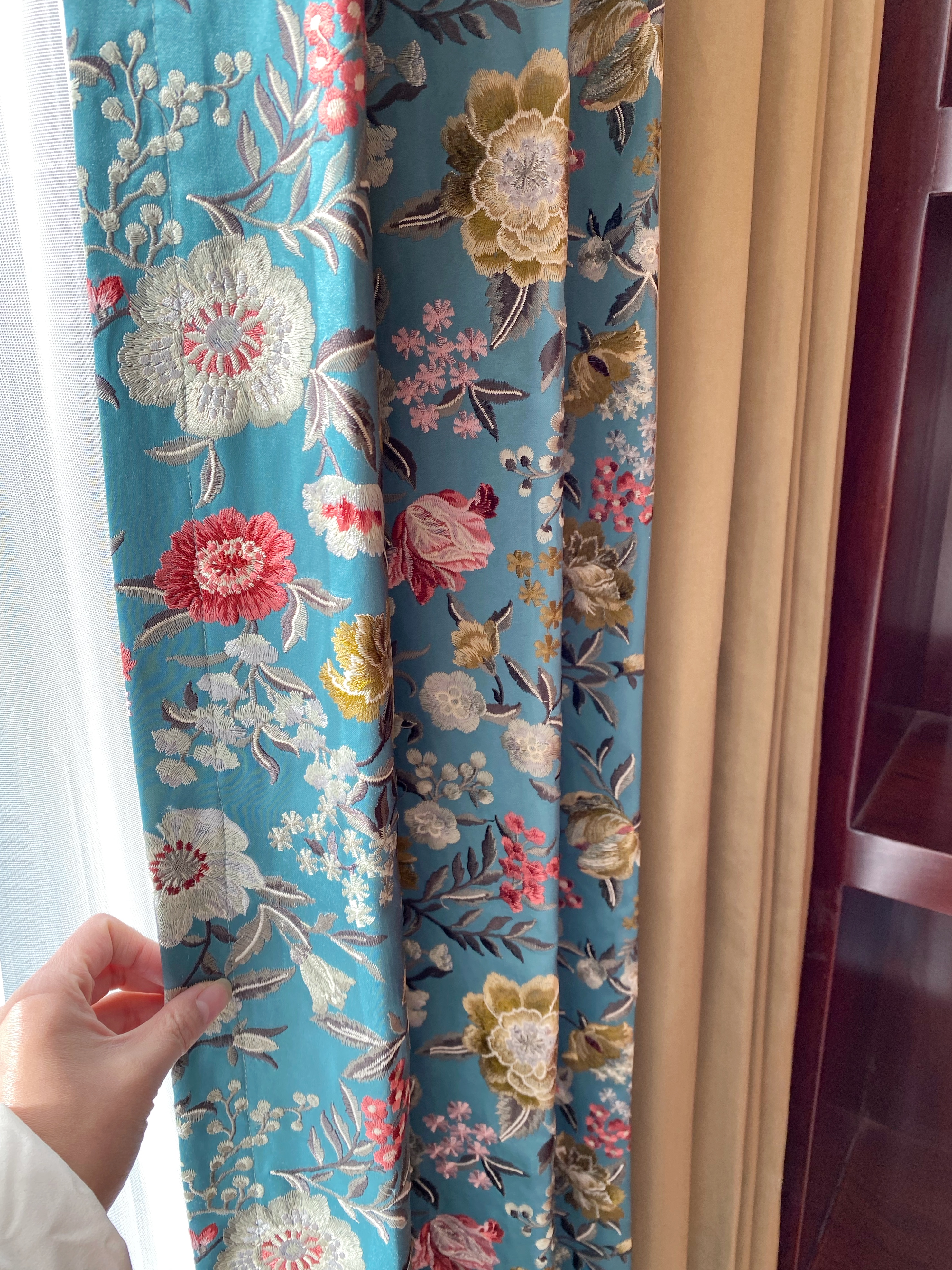 背lv的人穿什么,lv和dior适合什么风格