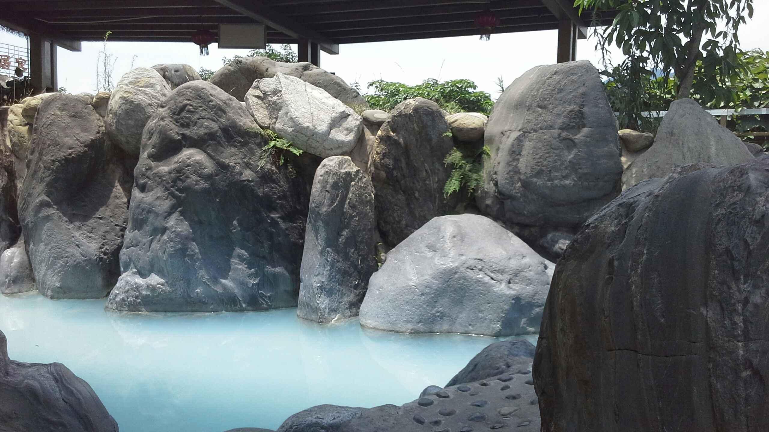 西部大峡谷温泉可以泡到晚上几点,最美天然瀑布温泉泳池