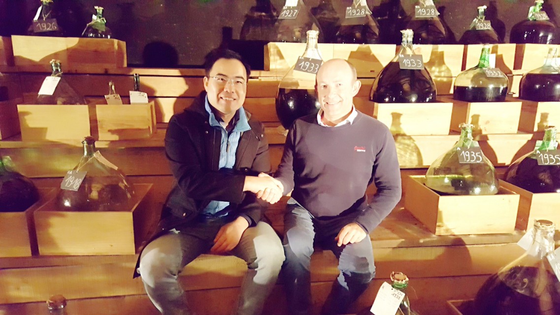 酒庄哥跨境直邮葡萄酒,进口法国葡萄酒跨境电商平台排名