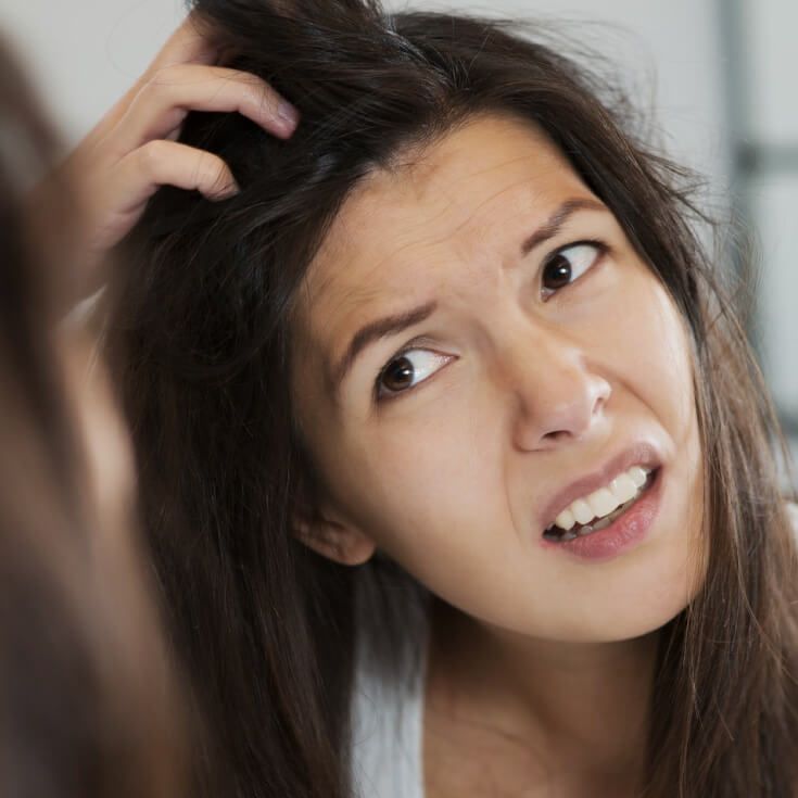 脱屑跟鳞屑是一个意思么,脱屑和脱皮的区别