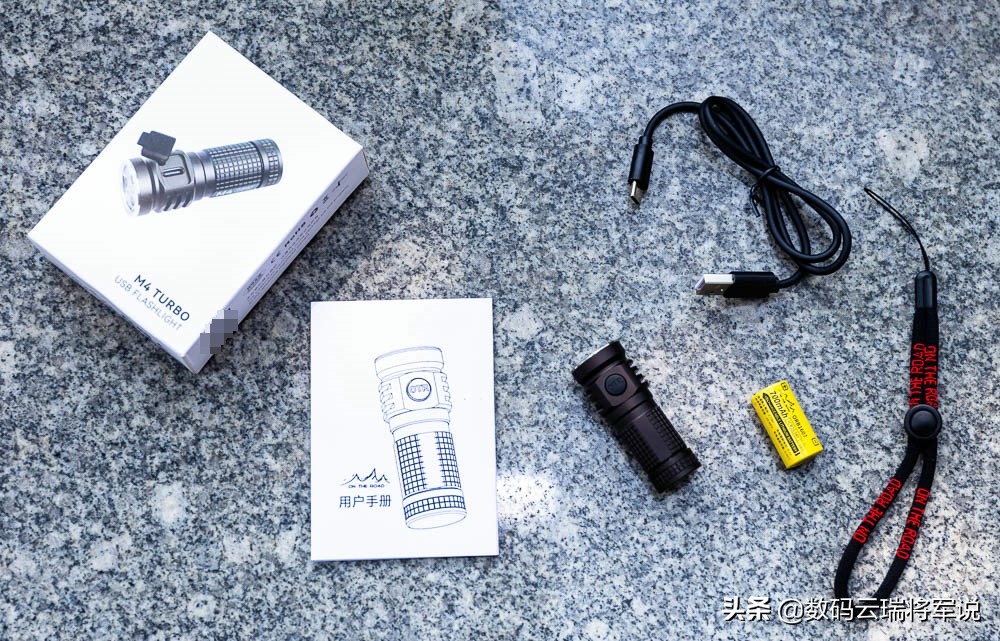 m4强光手电筒,迷你超亮强光手电筒