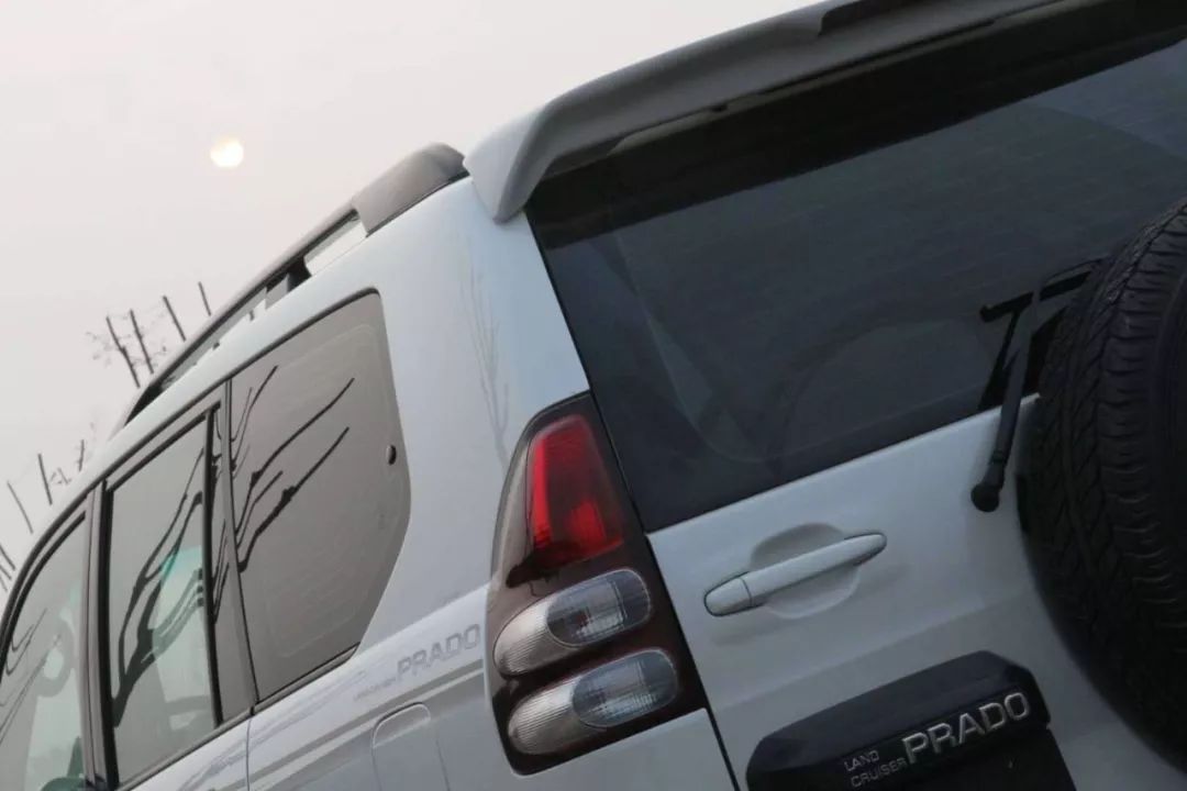 老车翻新：15年后的邂逅，普拉多LC120旧车换新颜，满血复活。