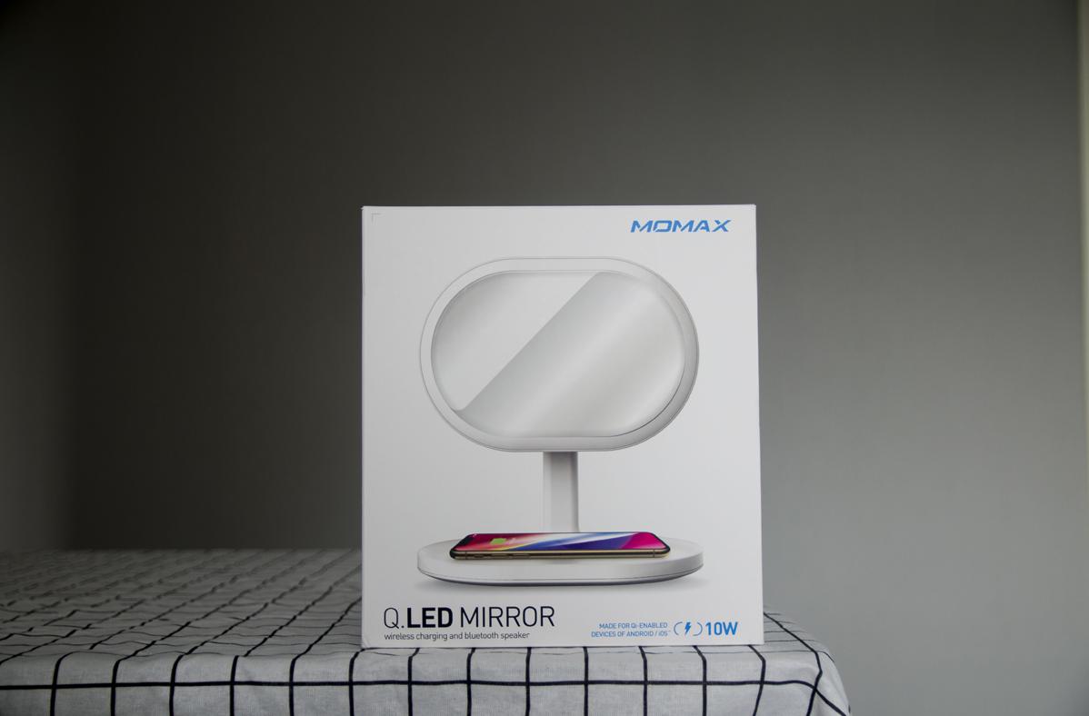 momax无线充电台灯怎么用,momax无线充电美妆镜台灯