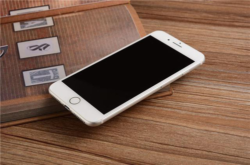 苹果6s屏幕一直闪退黑屏,苹果6s开机白苹果闪一下马上黑屏