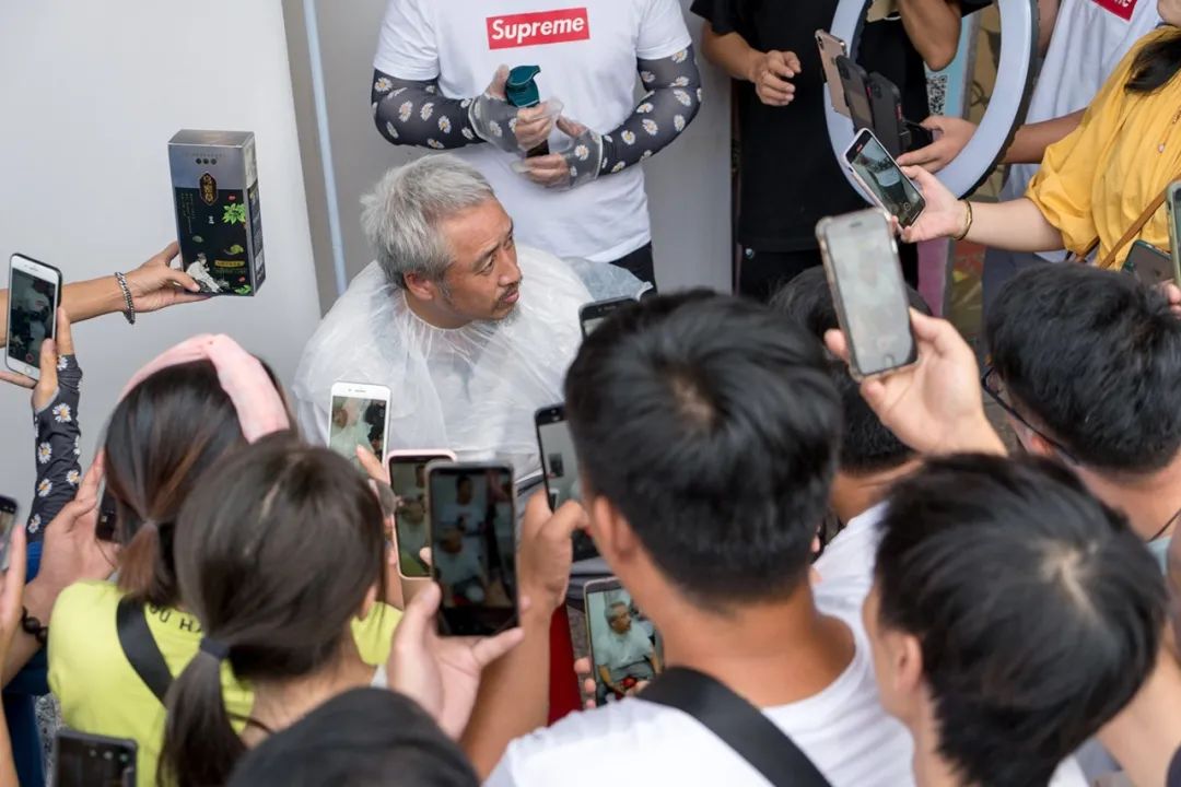 这些奇葩淘宝买家你见过几个,那些奇葩的淘宝照片秀