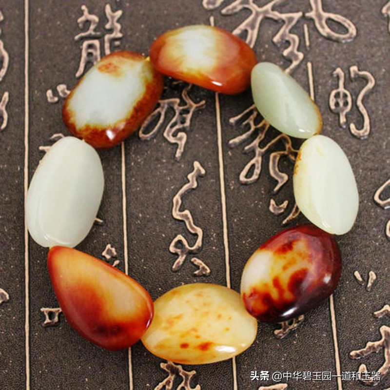 男士和田玉平安无事牌配饰,男士手上适合戴什么和田玉饰品