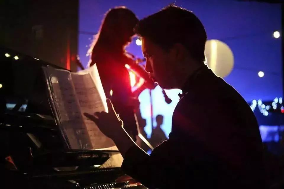 16岁澳籍华人天才少年病逝！46万字遗作震撼了世界