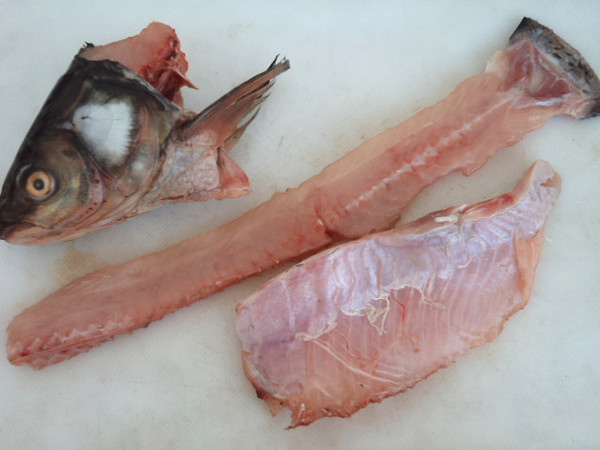 煮鱼汤要白,煮鱼汤时切记四放三不放