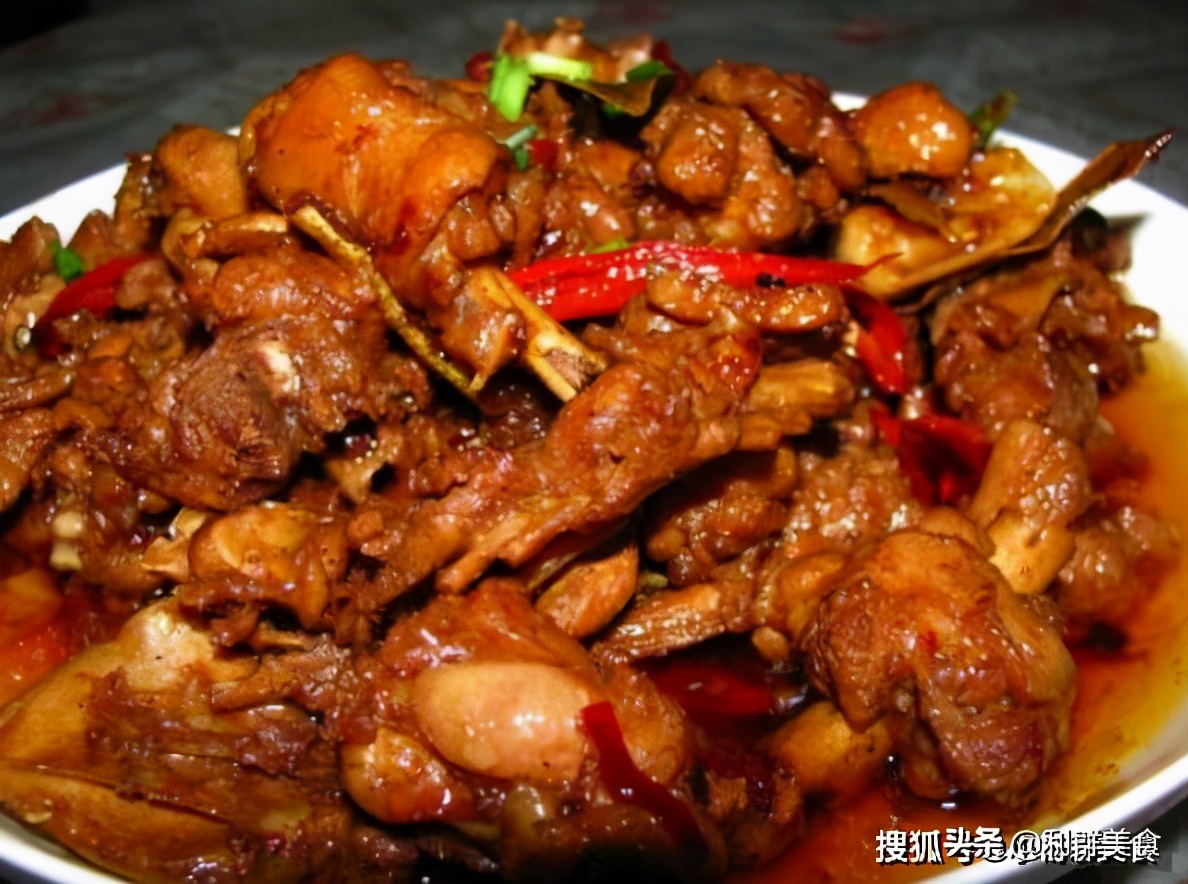 正宗啤酒鸭好吃到爆,软烂鲜香啤酒鸭