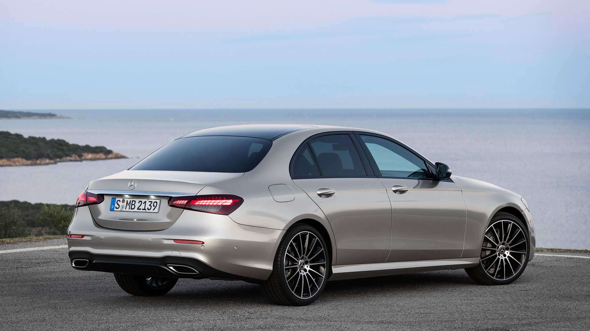 俄罗斯汽车售价,俄罗斯汽车便宜吗