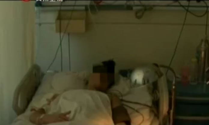 漂亮的酒吧女郎倒追男人，命运转身就给了她这几个血的教训！你觉得她活该吗？