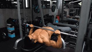 男生胸肌练太大撑衣服怎么办,胸肌能撑烂衣服吗