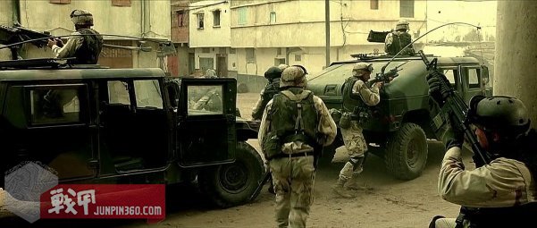 美国黑鹰战机坠落视频,黑鹰坠落最震撼视频