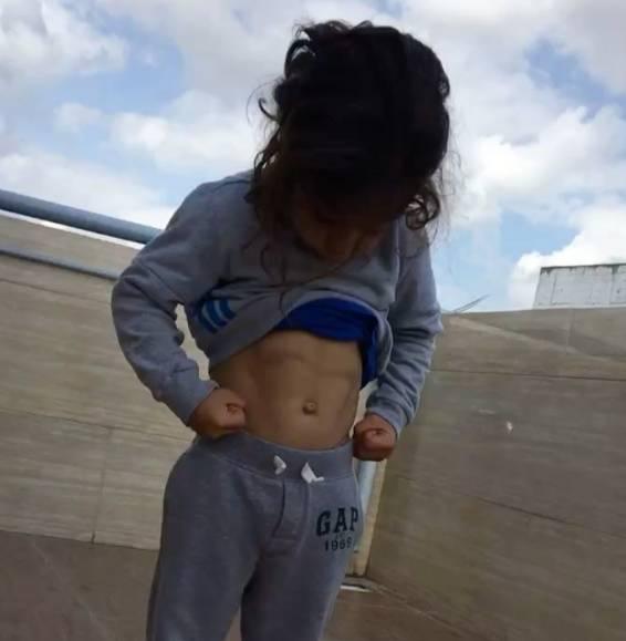 伊朗6岁腹肌男孩,伊朗帅哥腹肌