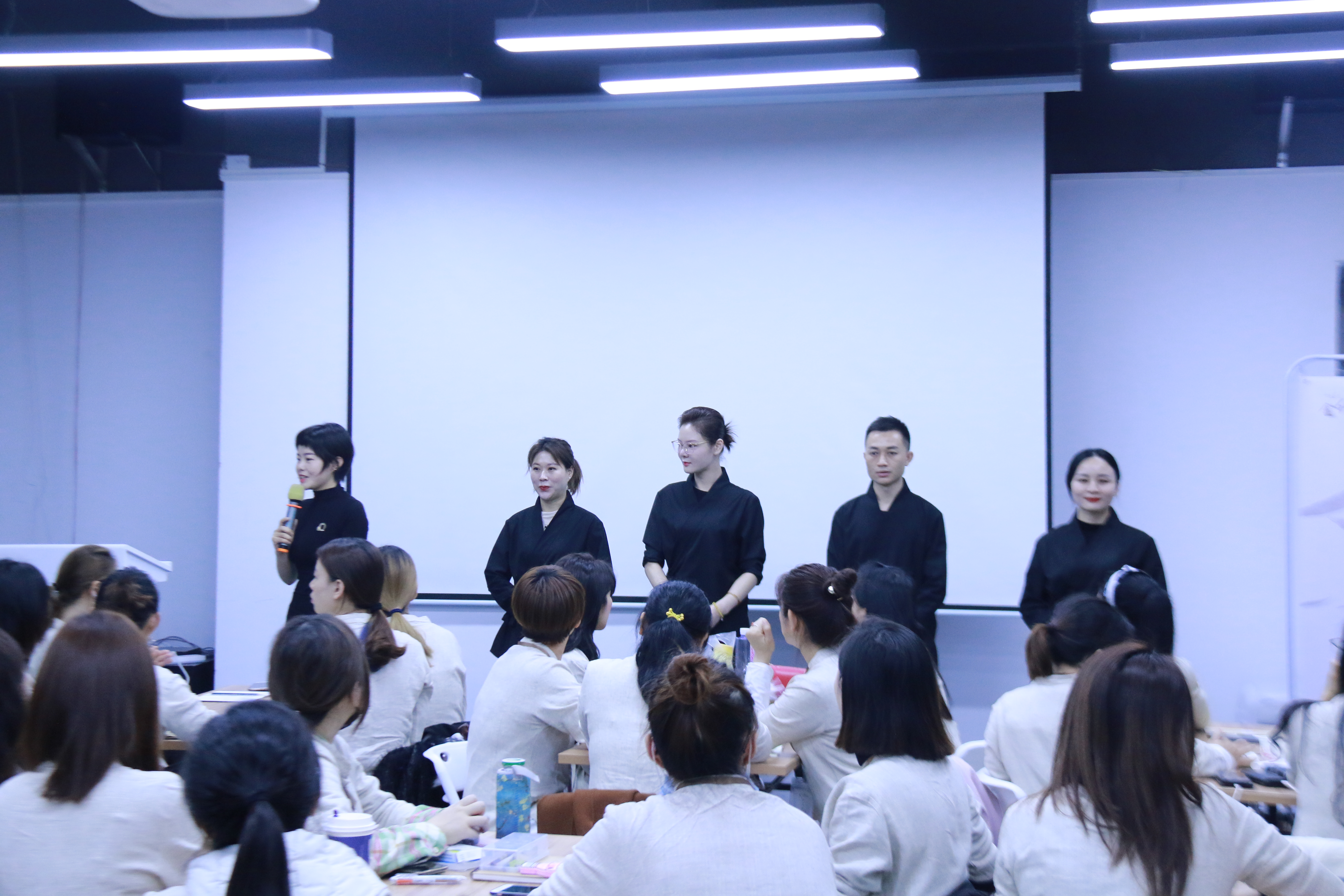 新手学纹绣需要的技巧,纹绣的操作流程