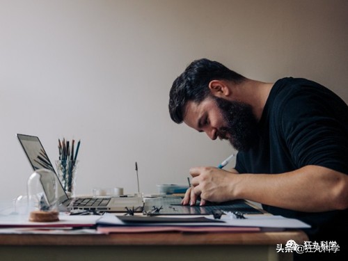 10种纸鹤折法,一天折50个千纸鹤