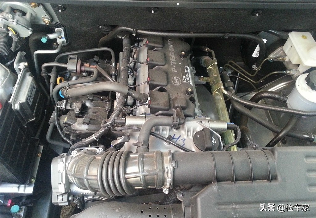 五菱宏光老款1.4碰撞,五菱宏光s21年有事故能卖多少钱