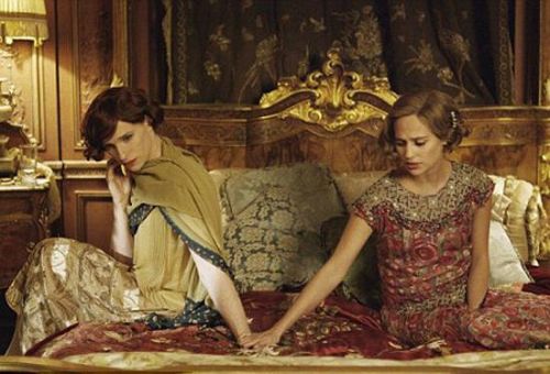 男子酷爱女装，妻子竟支持他变性，是精神病还是女性意识的觉醒