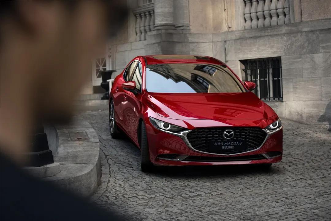 马自达cx30与昂克赛拉如何选择,次世代马自达3昂克赛拉全方位
