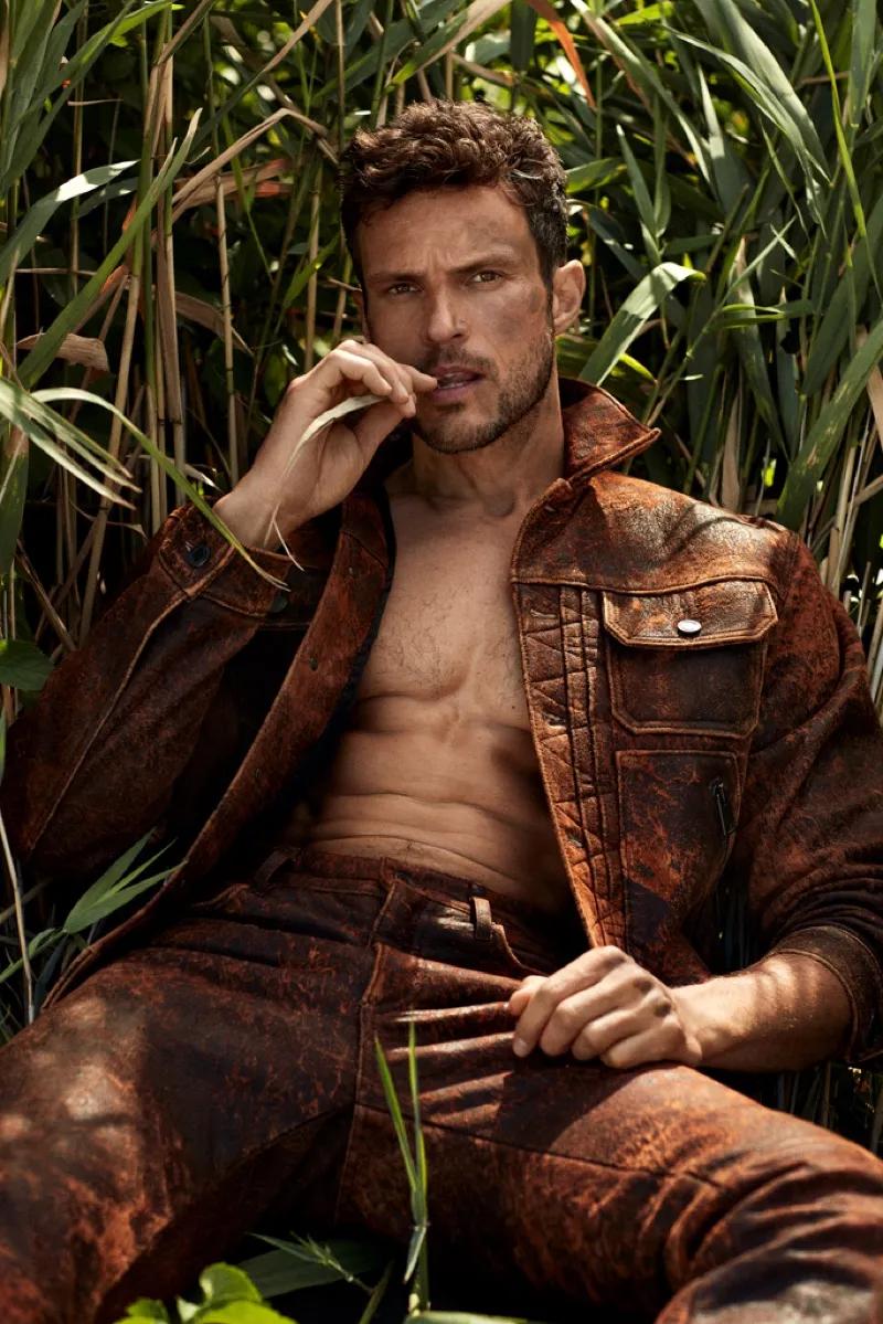 35岁的他登上中国版《时尚先生》封面,长得确实很帅