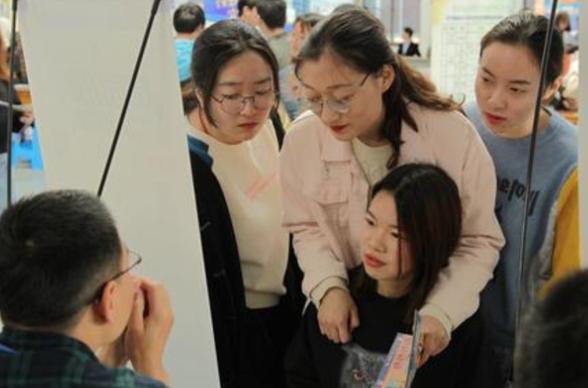 成绩刚过一本线的考生,分数刚过本科线报本科还是专科